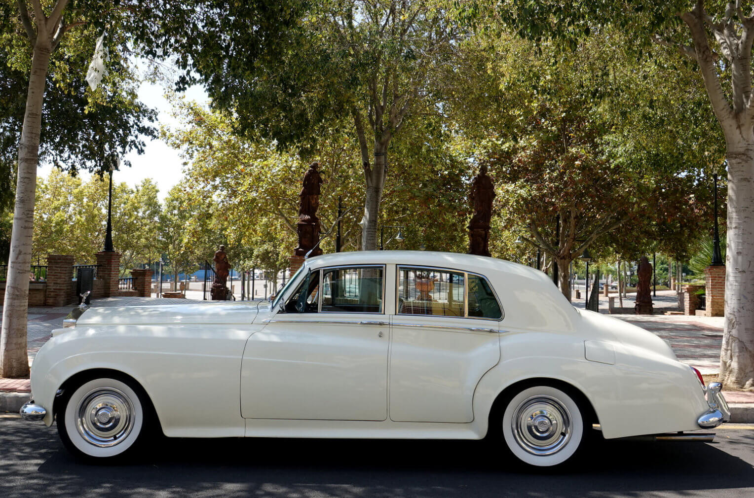Luxury classic car hirings in Malaga, Marbella