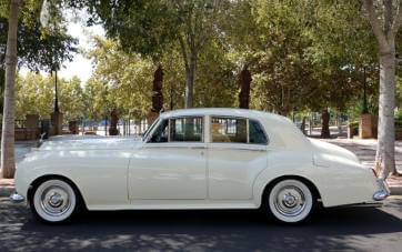 Rolls Royce Silver Cloud II for weddings in Spain